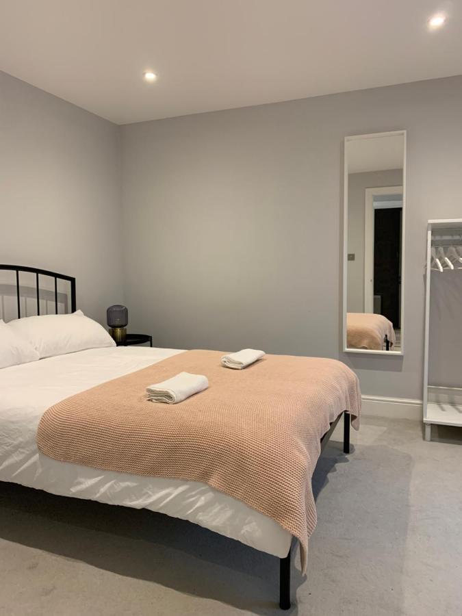 伦敦Wonderful 3 Bed Flat With Private Garden In Wimbledon - 1 The Queens公寓 外观 照片
